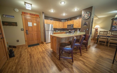 Expedition Station 8590 4