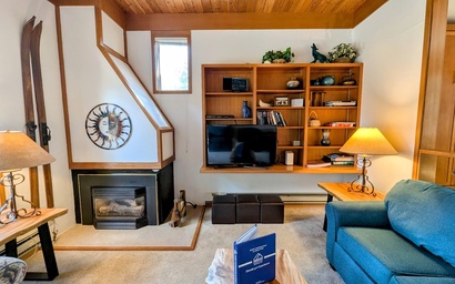 Tennis Townhomes 1326 7