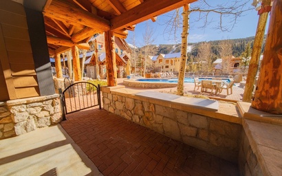 Dakota Lodge 8450 13