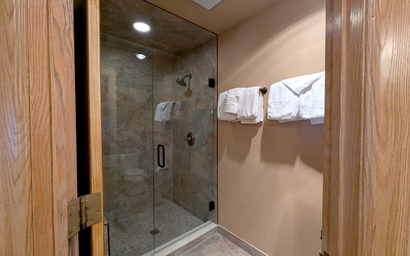 Chateaux DuMont 2710 17