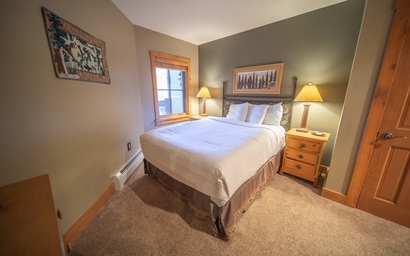 Expedition Station 8590 20