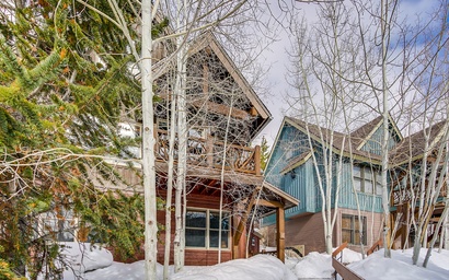 Cabin in the Pines 4 11