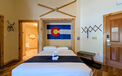 Dakota Lodge 8530 14
