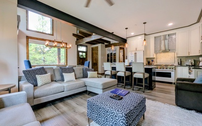 Seasons Townhome 1890 4