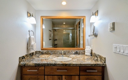 Chateaux DuMont 2702 32