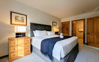 Dakota Lodge 8455 16