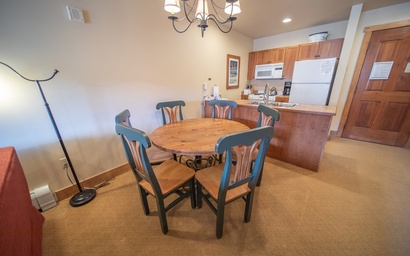 Red Hawk Lodge 2297 2