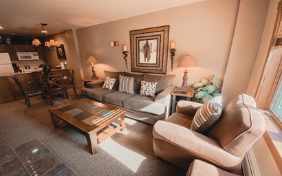 Red Hawk Lodge 2210 5