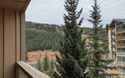 Red Hawk Lodge 2242 2