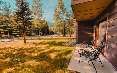 Red Hawk Lodge 2222 2