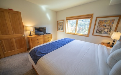 Gateway Lodge 5099 19