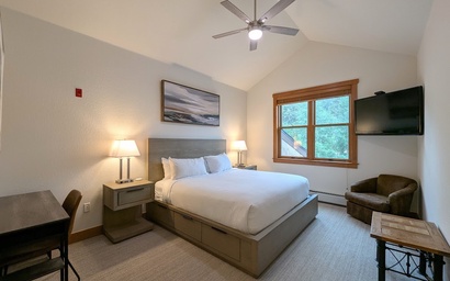 Red Hawk Townhomes 2337 36