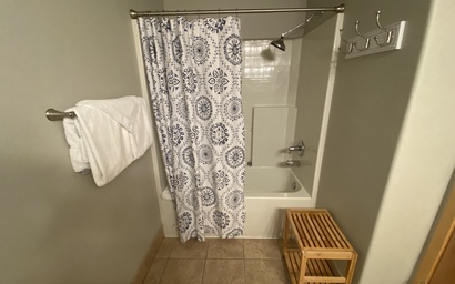 Gateway Lodge 5003 8