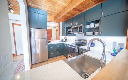 Tennis Townhomes 1309 12