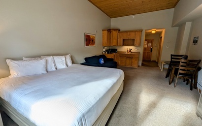 Gateway Lodge 5061 2