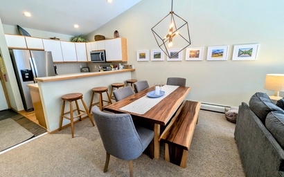 Cinnamon Ridge D323 7