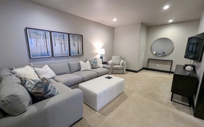 Alders 24 Outpost Dr 19