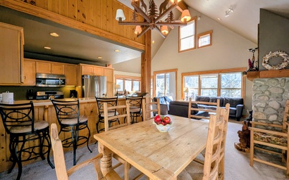 Cabin in the Pines 4 3