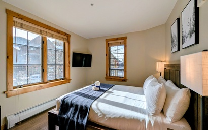 Dakota Lodge 8458 16