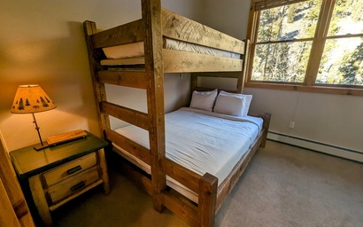 Trappers Crossing 8753 18