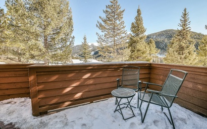 Tennis Townhomes 1319 20