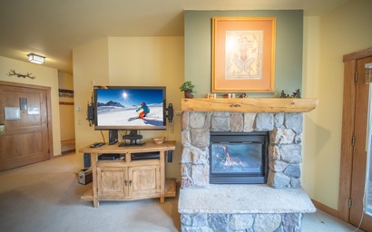 Arapahoe Lodge 8116 4