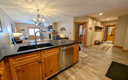 Expedition Station 8608 11