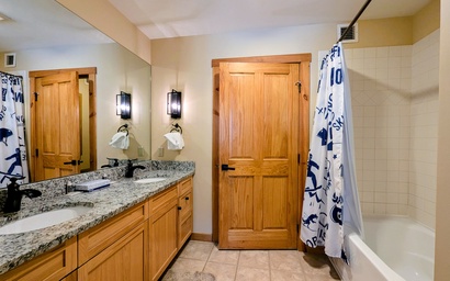 Dakota Lodge 8451 15