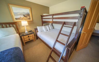 Gateway Lodge 5099 26