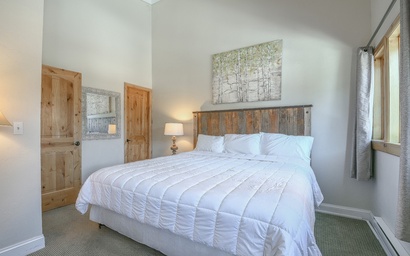 Tennis Townhomes 1319 23