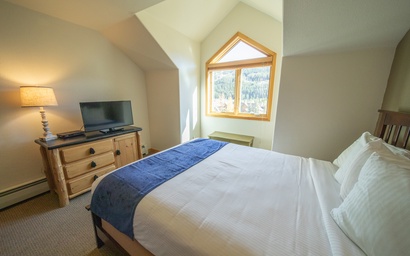 Gateway Lodge 5099 27