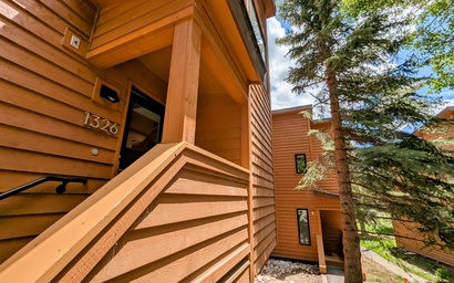 Tennis Townhomes 1326 4