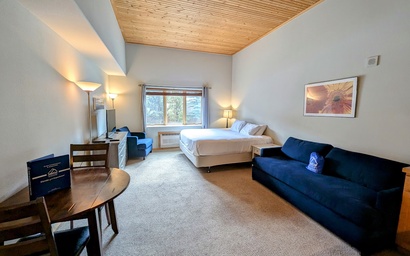 Gateway Lodge 5061 11