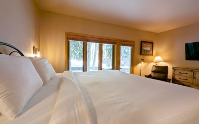 Chateaux DuMont 2710 16