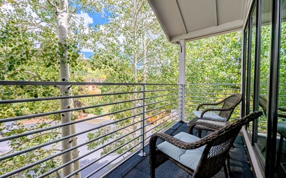 Chateaux DuMont 2702 43