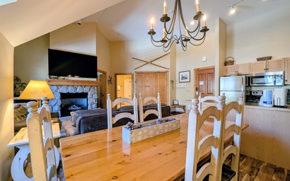 Dakota Lodge 8530 12