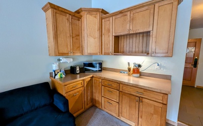 Gateway Lodge 5061 4