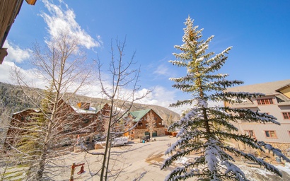 Dakota Lodge 8481 15