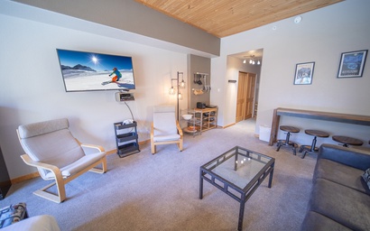 Gateway Lodge 5054 8