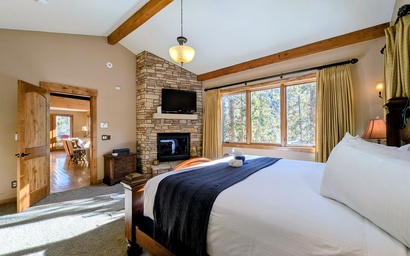 Keystone Retreat 33 20