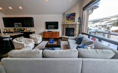 Alders 24 Outpost Dr 14