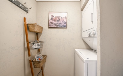 Tennis Townhomes 1319 25