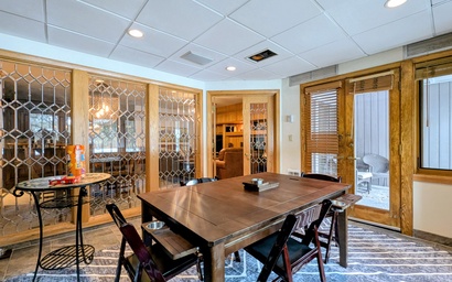 Chateaux DuMont 2710 9