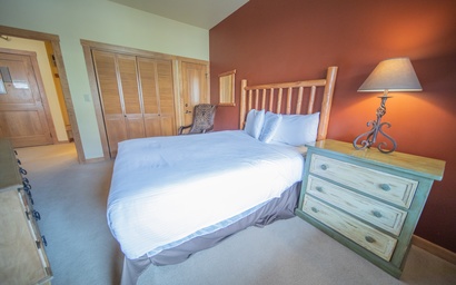 Arapahoe Lodge 8116 11