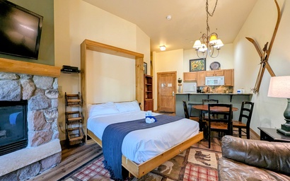 Arapahoe Lodge 8105 10
