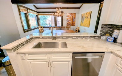 Tennis Townhomes 1323 13