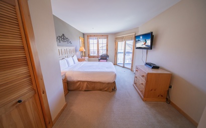 Dakota Lodge 8518 13