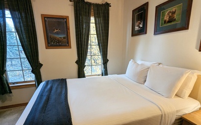 Goldenrod Home 88 47