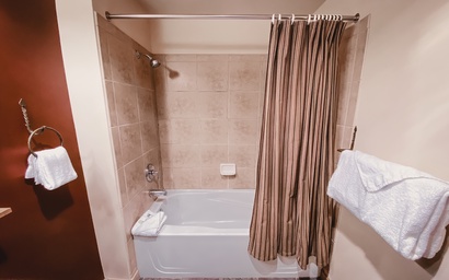 Red Hawk Lodge 2210 12