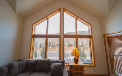 Gateway Lodge 5096 7